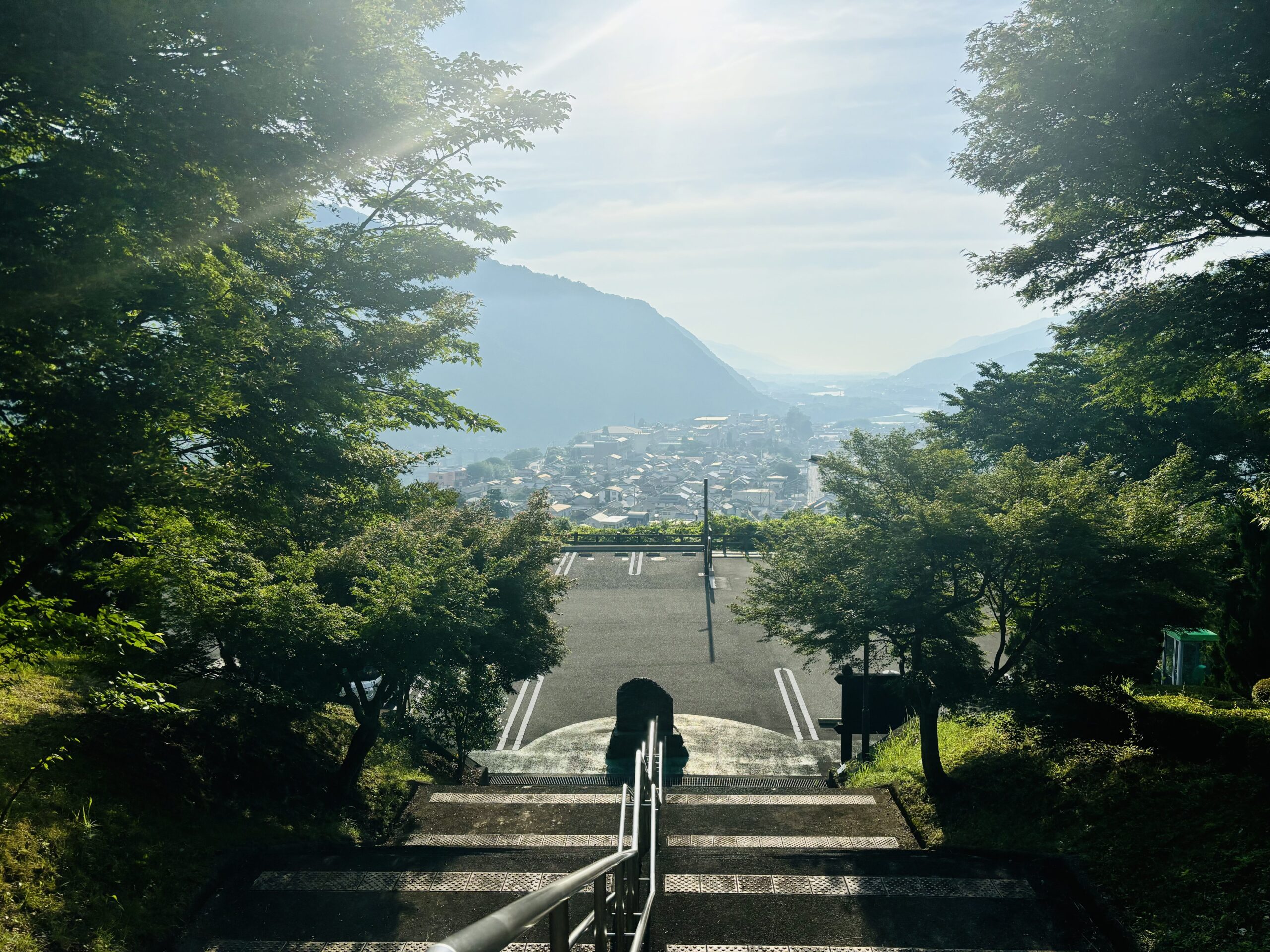 丸山公園からの眺望は絶景です。ぜひ、現地で自分の目で確かめることをお勧めします。